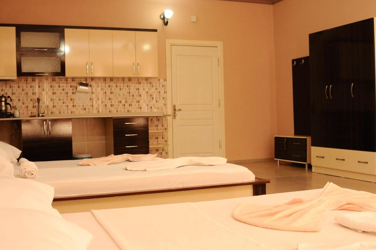 Mina Apart Otel Kundu Екстериор снимка
