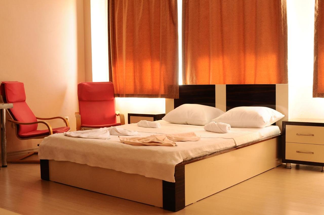 Mina Apart Otel Kundu Екстериор снимка