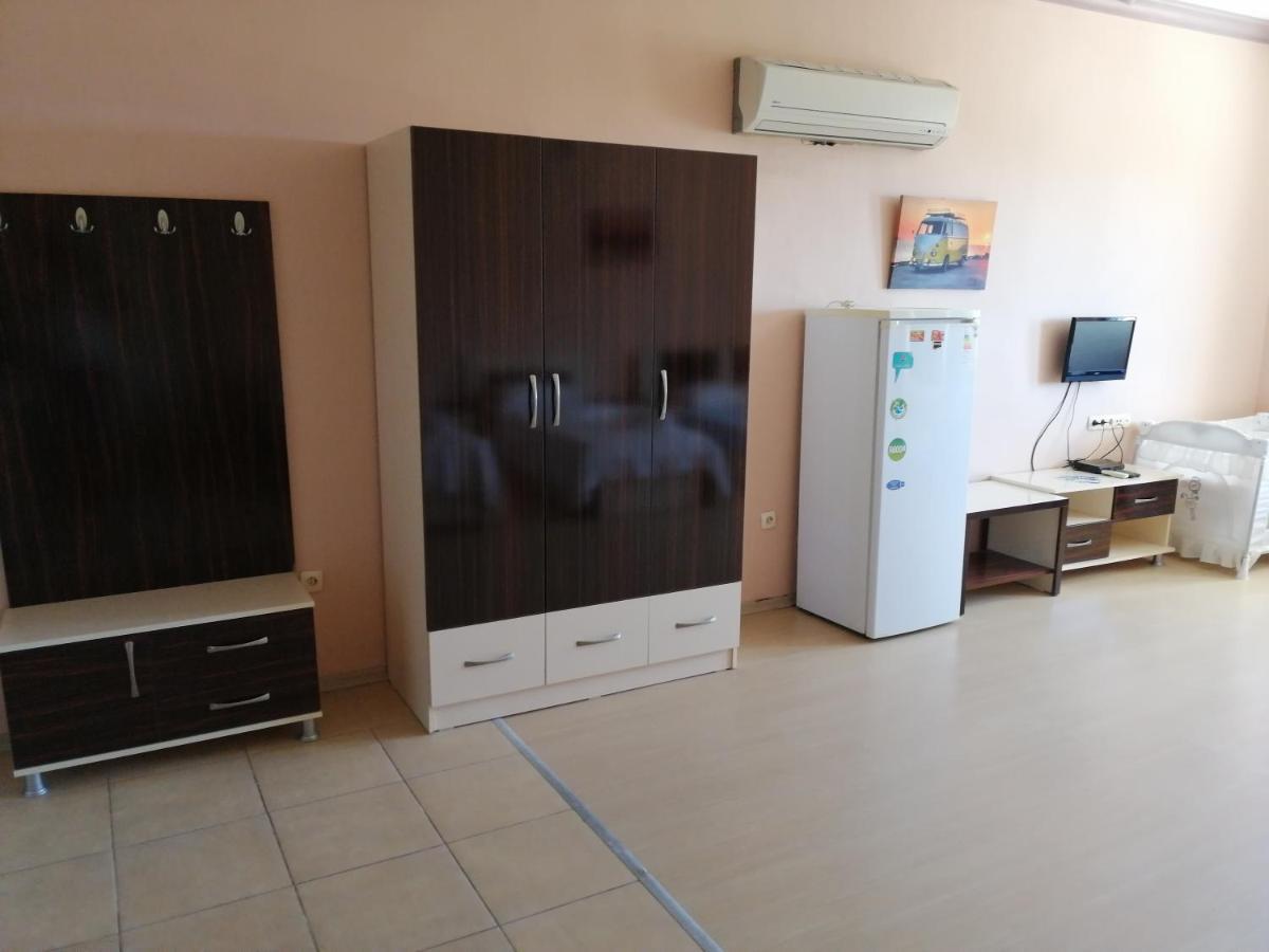 Mina Apart Otel Kundu Екстериор снимка
