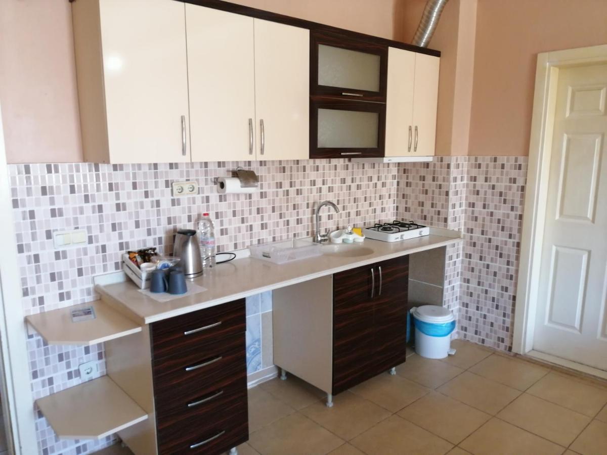 Mina Apart Otel Kundu Екстериор снимка
